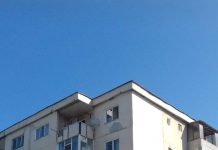 Chiriașii unui bloc din Motru cer reabilitarea urgentă a imobilului! Apartamente avariate, hidroizolația afectată
