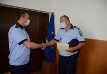 Polițiști premiați de ministrul Afacerilor Interne, Marcel Vela