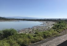 Curățenie în barajele de pe Jiu