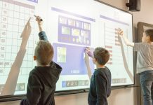 Învățământ digitalizat în toate școlile din Motru