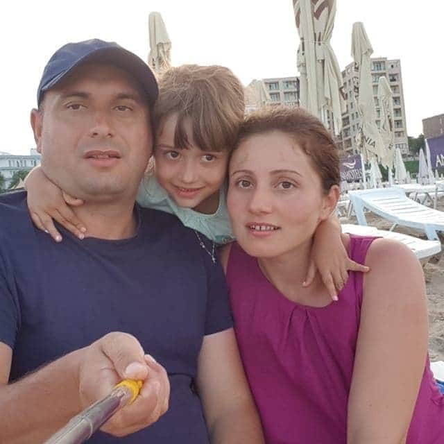 received_327270421745069