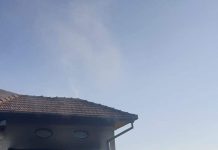 Foto: Incendiu la o casă cu etaj din Scoarța! Focul a pornit de la un feon