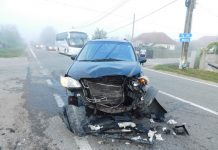 Accident în Câlnic, soldat cu doi răniţi, din cauza unui şofer care nu s-a asigurat la un viraj