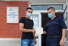 FOTO: Un polițist a găsit bani pe o stradă din Târgu-Jiu! Ce a făcut agentul din Târgu-Cărbunești