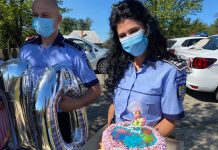 Surpriza făcută de poliţiştii gorjeni unei fetițe din Scoarța