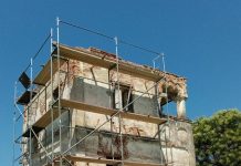 O culă din Gorj, veche de 200 de ani, salvată de voluntari