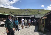 Aglomerație pe Transalpina, coadă la bulzul de la stâna Ștefanu!