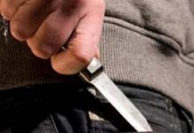 Și-a amenințat soția cu cuțitul