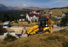 7 persoane, prinse muncind la negru la ridicarea unei pensiuni în Rânca