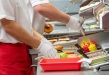 Fast-food amendat de DSV Gorj