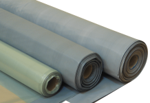 CEO cumpără saci și pungi de 16.000 de lei