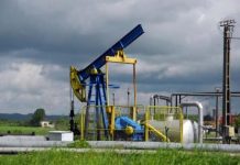 Petroliştii ameninţă cu proteste