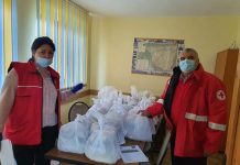 30 de copii din Bălești au primit masă caldă pe un proiect CEZ-Crucea Roșie Gorj