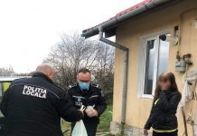 Surpriză de Moș Nicolae de la polițiștii locali pentru o familie din Târgu Jiu