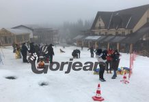 Turiști la Rânca pe pârtie cu gândul la votare!