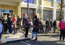 Elevi cu aripi frânte, la Liceul de Arte din Târgu-Jiu! Protest spontan