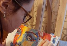 Mâna unei pictorițe de 16 ani stă într-o operație care se poate realiza doar în Germania!