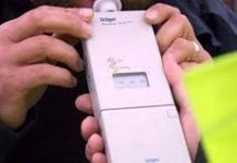 Prins la volan și băut, și fără permis