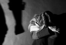 Și-a amenințat concubina. Tânăra a sunat la 112