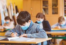 Cursurile anului școlar 2021-2022 vor începe pe 13 septembrie, iar semestrul I va avea doar 14 săptămâni