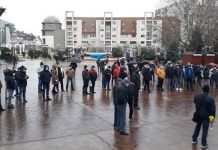 CEO, fără buget şi cu protestatarii la uşă. Scandal în comisia de negociere