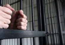 A fugit de polițiști, bărbatul urmărit, prins și încarcerat