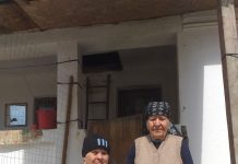 Nu au curent în casa ori becuri pe stâlpi! O pensionară de 92 de ani din Vladimir și fiul cu handicap, obligați să plătească iluminatul public