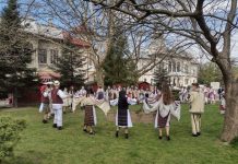 Portul și dansul popular au fost sărbătorite la Târgu-Jiu