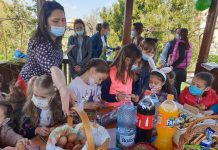 Acțiune a TSD Motru! Aproape 50 de copii au colorat ouă