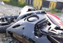 Motociclist implicat într-un accident pe Defileu