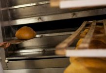 O brutărie și doi șoferi din Gorj, amendați cu aproape 12.000 de lei de inspectorii DSVSA