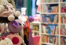 Comercianți gorjeni de jucării, amendați de comisarii Protecției Consumatorilor