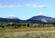 Pe „drumul de sub munte”