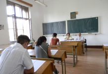 Directorii școlilor din județ, instruiți cu privire la organizarea Evaluării Naționale