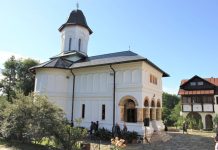 Sărbătoarea «Sânzienelor» la Mănăstirea «Icoana», din Comuna Crasna, Gorj (II) – ,,Sfântul Ioan Botezătorul este singurul sfânt căruia i se sărbătoreşte naşterea sa, pe care o prăznuim astăzi”!