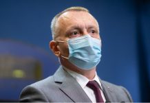 Noutăți privind testele pe bază de salivă. Cine va decide dacă vor fi administrate la școală sau acasă