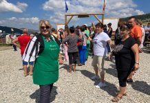 Mare petrecere de Sfânta Maria Mare, la stâna băciței Mărioara!