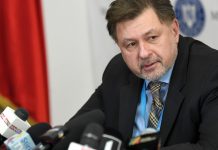 Rafila critică discriminarea făcută între copiii vaccinați și cei nevaccinați