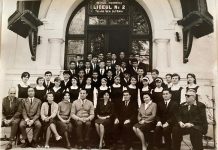 Lumea gorjenească – Ani de liceu