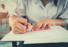 Elevii de clasa a VIII-a vor susține Evaluarea Națională mai devreme