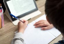 Turceni: 1485 de tablete pentru orele online, destinate elevilor din oraș