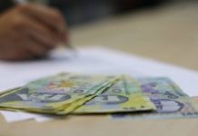 Peste 400 de elevi din Gorj vor primi ,,Bani de liceu”