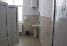 Bani pentru amenajarea grupurilor sanitare din trei unități de învățământ din Gorj