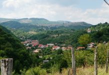 Călător în umbra Vâlcanului