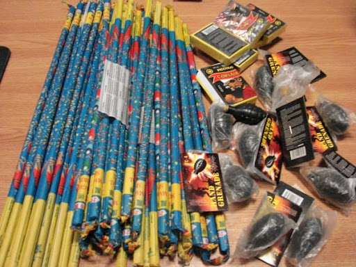 Târgujian depistat că vindea ilegal articole pirotehnice