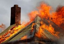 Vor să refacă voluntar până la Revelion o locuință distrusă de foc!