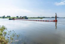 „Capcană” plutitoare pentru deșeurile din Jiu