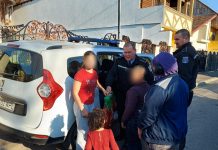 Ajutoarele Moșului de la Poliția Locală Târgu-Jiu au ajuns la cinci familii nevoiașe