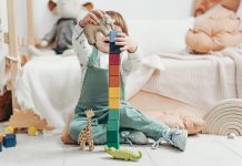 Care sunt beneficiile jucăriilor din lemn?