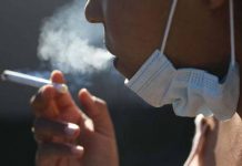 Au contestat amenzile pentru nepurtarea măștii. Motivul: „Mi s-au aburit ochelarii” sau „Veneam de la un priveghi”